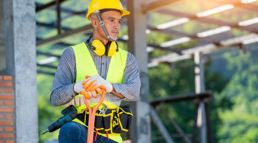 Expert Emergency Roof Repairs services in Walnut, MS